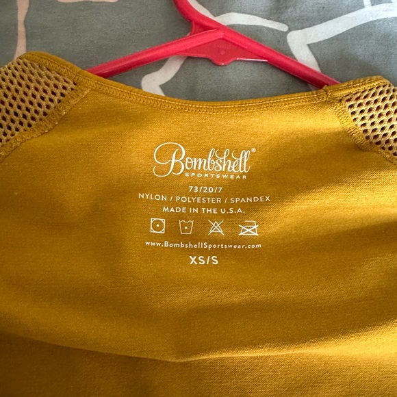 BOMBSHELL SPORTSWEAR CROP TOP LONG SLEEVE, UNUSED ! - Picture 7 of 7